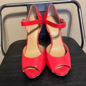 Saks Fifth Avenue Coral Pink Patent Leather Stiletto Heels – Size 5.5M